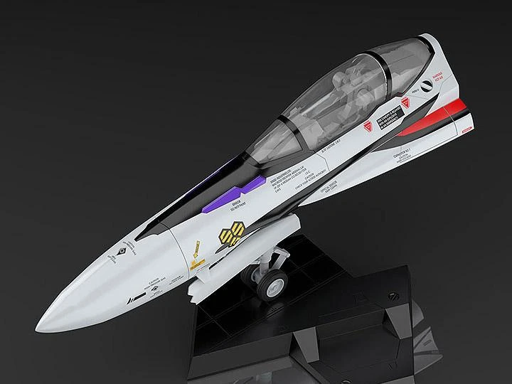 Macross Frontier PLAMAX VF-25F MF-51: Minimum Factory Fighter Nose 1/20 Scale Model Kit 3 Macross Frontier PLAMAX VF-25F MF-51: Minimum Factory Fighter Nose 1/20 Scale Model Kit
