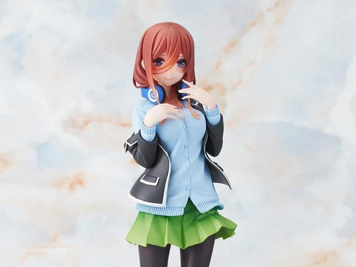 The Quintessential Quintuplets Nakano Miku (Uniform Ver.) Coreful Figure 3 The Quintessential Quintuplets Nakano Miku (Uniform Ver.) Coreful Figure