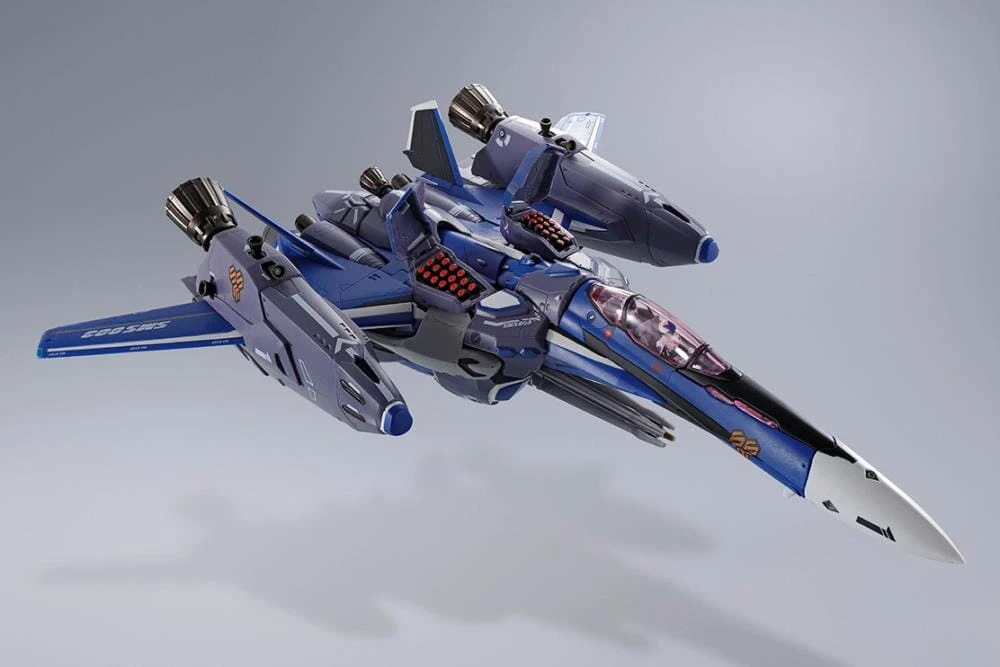 Bandai Macross Frontier DX Chogokin VF-25G Super Messiah Valkyrie (Michael Blanc Machine) Revival Ver. 11 Bandai Macross Frontier DX Chogokin VF-25G Super Messiah Valkyrie (Michael Blanc Machine) Revival Ver. - Image 9